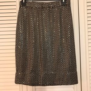St. John knit skirt in black and gold  Size 6